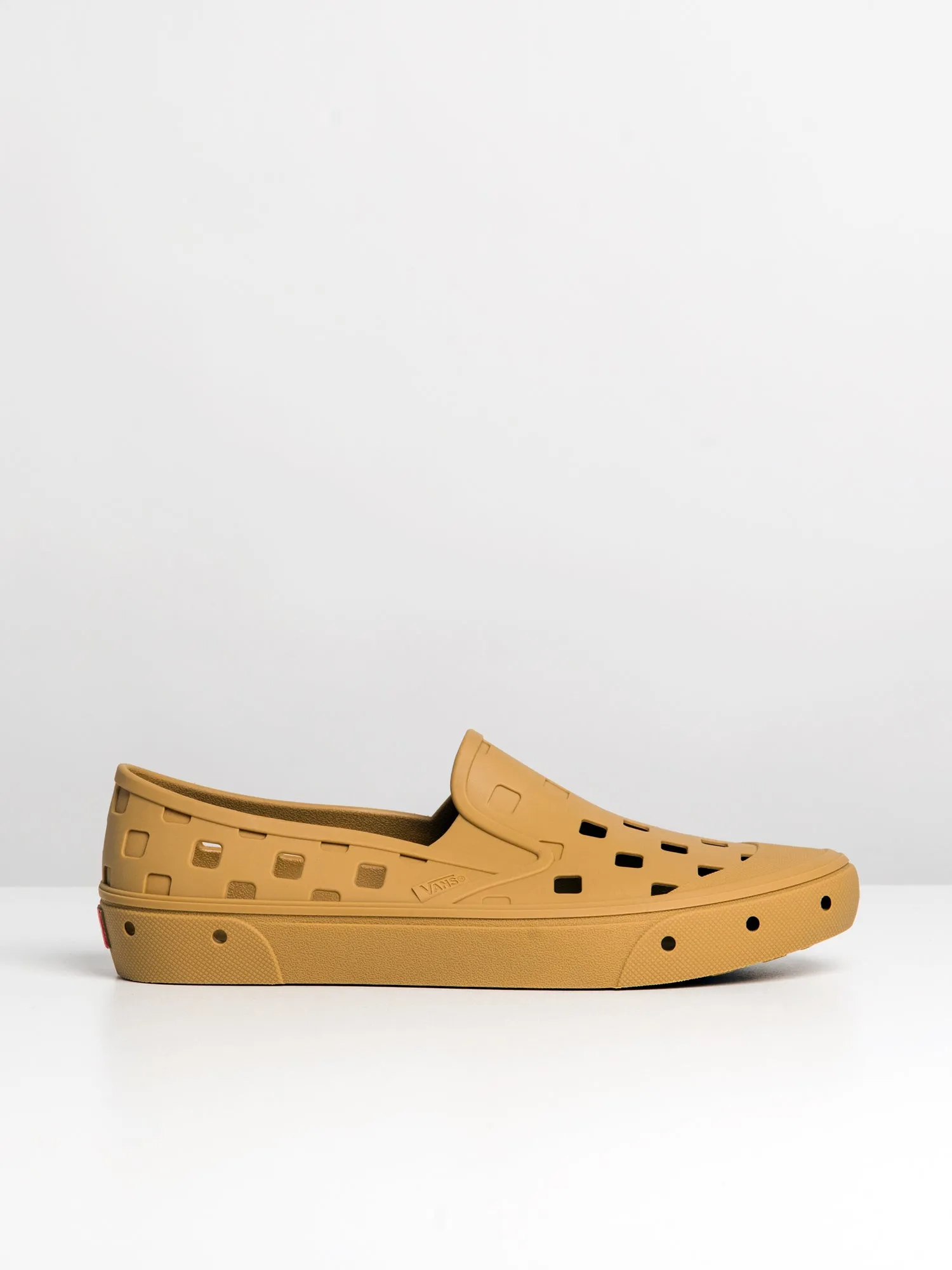 MENS VANS TREK SLIP ON  - CLEARANCE