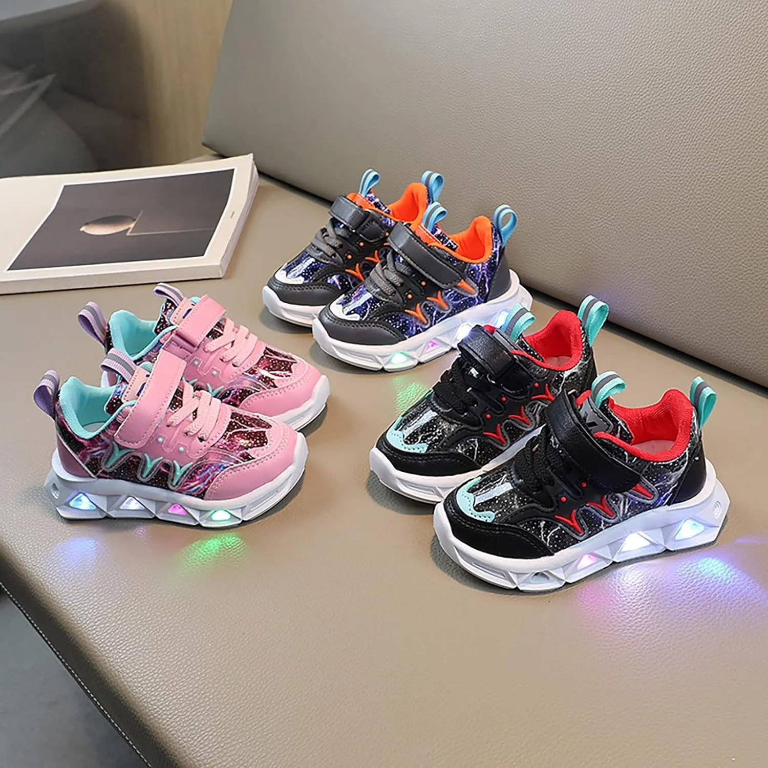 Toddler Boys Girls Light Up Shoes, Lightweight Breathable Anti-Slip, Led Flashing Sport Sneakers Best Gift